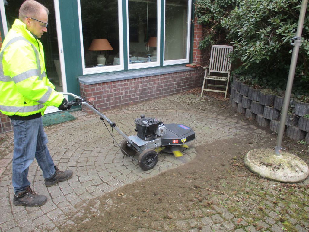 Kwern Greenbuster Pro 66 onkruidborstelmachine - Afbeelding 2